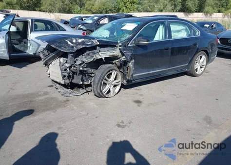 2014 Volkswagen Passat 2.0L Tdi Se z USA, uszkodzony, nr VIN 1VWBN7A33EC100401